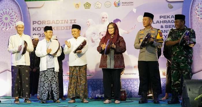 Pererat Silaturahim dan Sportivitas, Pj Wali Kota Kediri Ajak Apresiasi Pelaksanaan Porsadin II