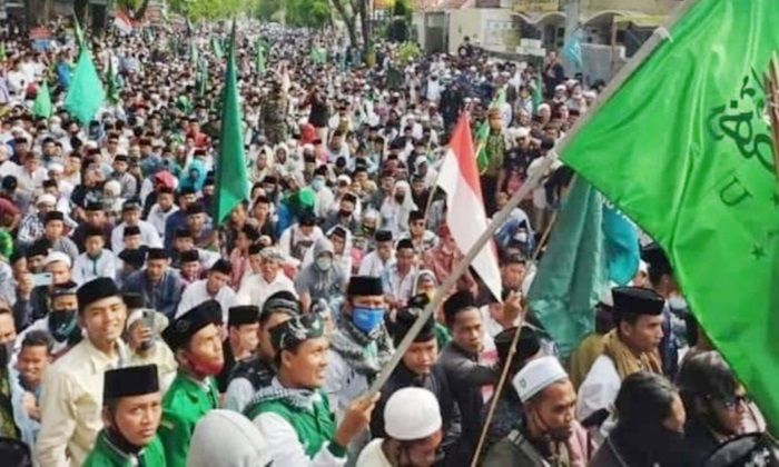 Tagih Janji Kapolres, Ribuan Santri Kembali Luruk Polres Pamekasan, Beri Waktu 3 x 24 Jam