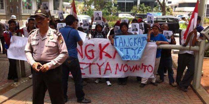Demo Mahasiswa Minta KPK Tangkap Setya Novanto