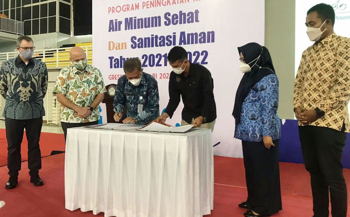 Cargill - USAID Indonesia Bantu Warga Miskin Gresik Dapatkan Akses Air Minum Layak dan Sanitasi Aman