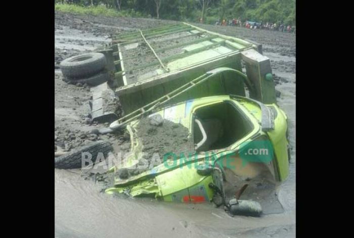 Potensi Banjir Lahar Gunung Kelud Masih Tinggi, Jauhi Wilayah Tiga Sungai ini