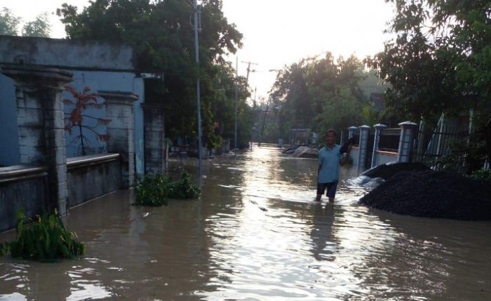 Kali Lamong Meluap, Rendam Sejumlah Desa di Benjeng Gresik