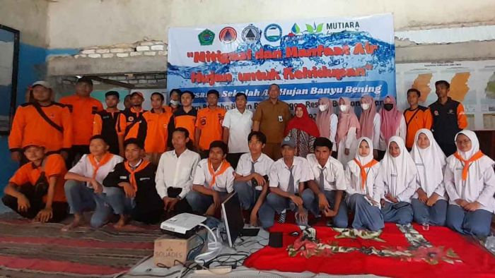 Komunitas Banyu Bening Sosialisasi Pemanfaatan Air Hujan di Pamekasan