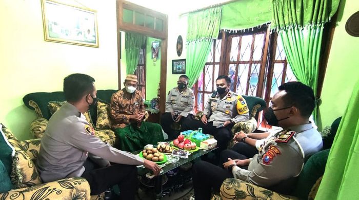 Tingkatkan Sinergitas, Kapolres Malang Sowan ke Tokoh Masyarakat di Desa Klepu