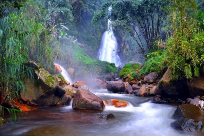 Wisata Alam Curug Pitu Banjarnegara yang Punya Tujuh Tingkatan