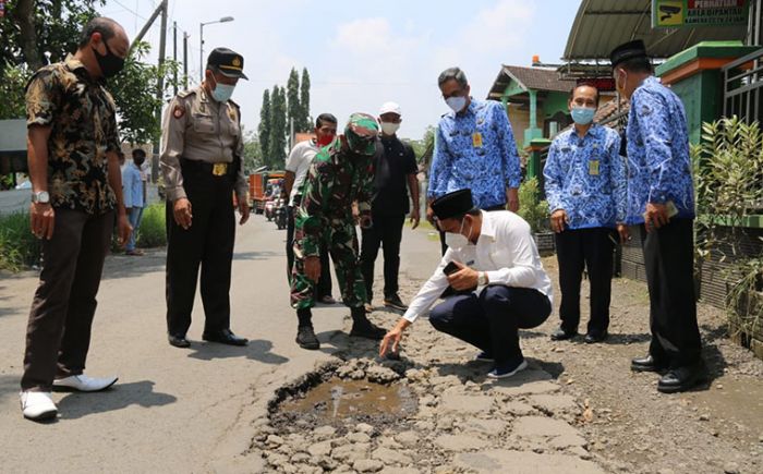 Sempat Ditanami Pohon Pisang, Jalan Rusak di Desa Kedungbocok Tarik Bakal Diperbaiki