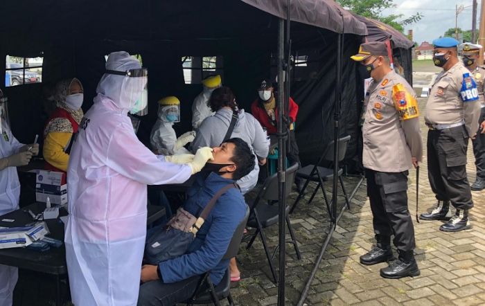 Puluhan Pengendara di Zona Hitam Covid-19 Dites Swab Antigen Dadakan