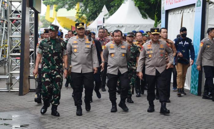 Kapolresta Sidoarjo Dampingi Kapolda Jatim Tinjau Lokasi Peringatan Satu Abad Harlah NU