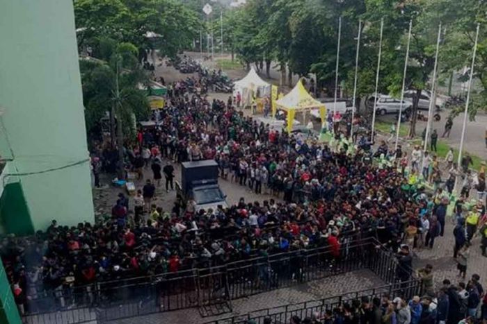 Ratusan Bonek Tertipu Calo Tiket Persebaya Vs Persija, Kok Bisa?