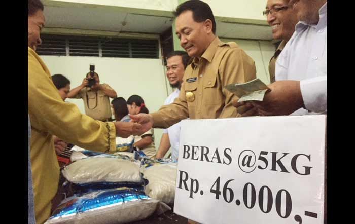 Tekan Harga Jelang Idul Fitri, TPID Kota Kediri Jual Beras Murah