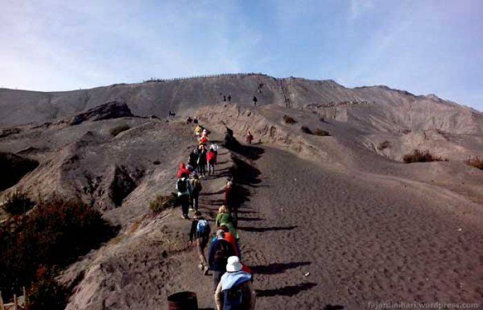 Menjelajah Keindahan Bromo Lebih Detail