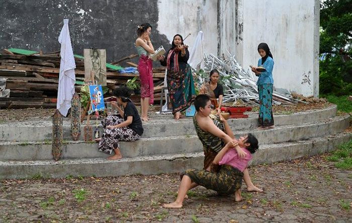 Peringati Bulan Bahasa dan Sastra, Komunitas ini Gelar Kegiatan di Jember Kreatif Laboratorium