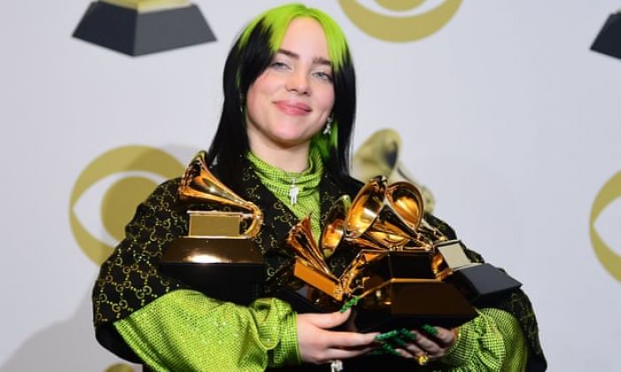 ​Billie Eilish Borong Grammy 2020, Diselipi Penghargaan untuk Kobe Bryant yang Baru Tewas 