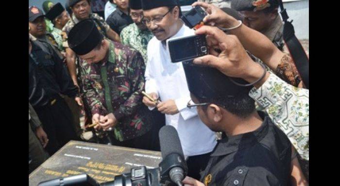 Plt Bupati Lumajang Resmikan Klinik NU, Siap Bantu Satu Ambulans