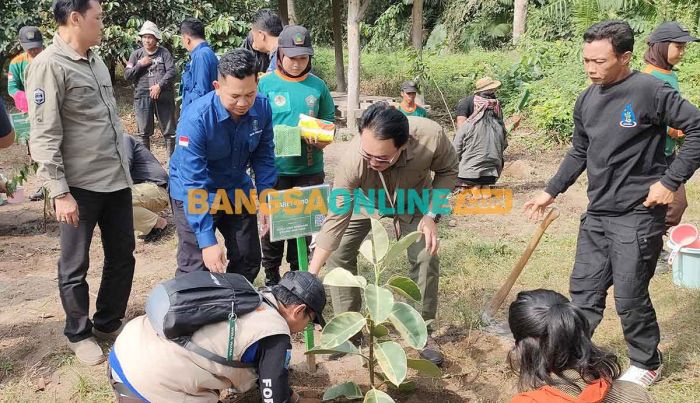 Tim Penilai Lomba Wana Lestari Tingkat Nasional Datangi Pusat Ficus Nasional di Kediri