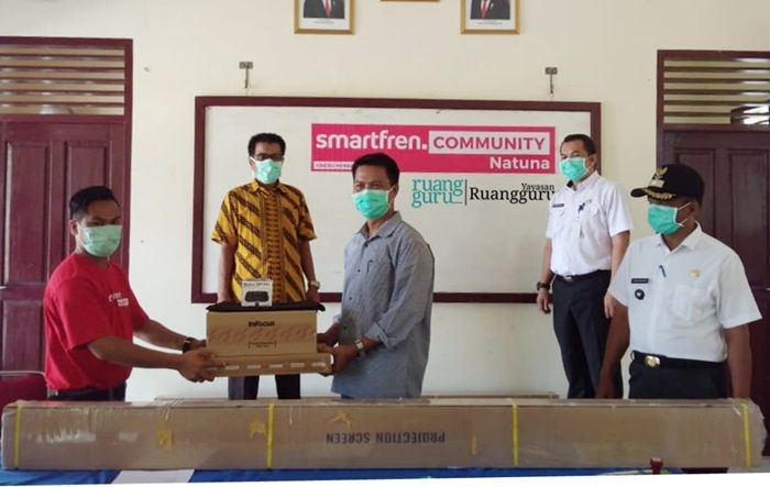 ​Peringati Hardiknas, Smartfren dan Ruangguru Kolaborasi Majukan Pendidikan di Kabupaten 3T