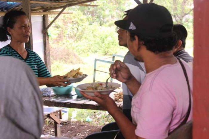 Kuliner Asyik Bangkalan (1): Rujak Soto