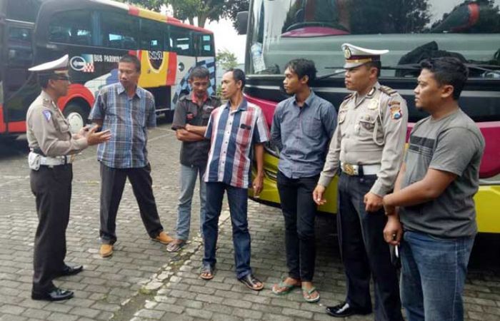 Tekan Tingginya Laka, Polres Batu Sosialisasi Keselamatan Lalin ke Sopir Bus