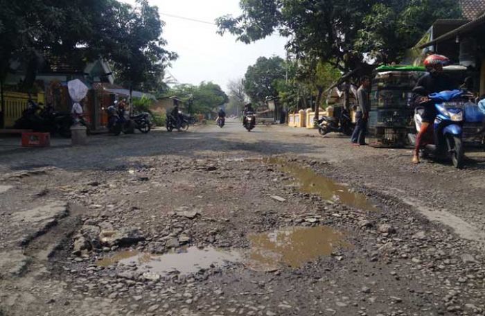 Pemkab Pasuruan Berencana Usulkan Perbaikan Ruas Jalan Gununggangsir-Cangkringmalang ke Pemprov