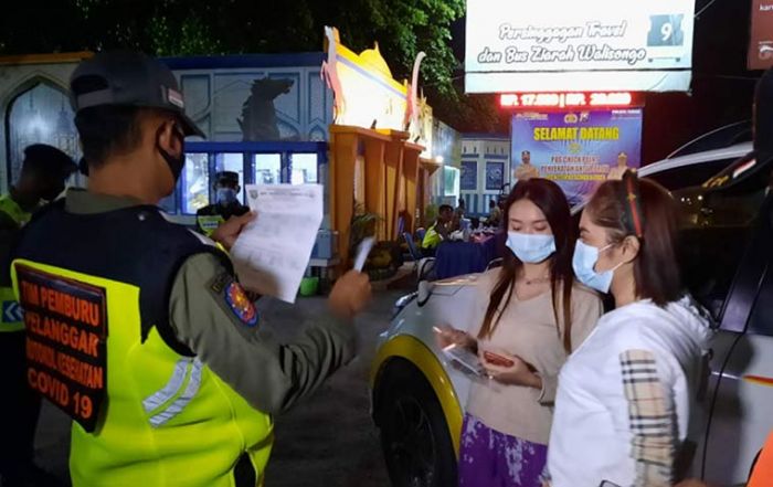 Coba Kelabui Petugas, Dua Pemudik Cantik asal Surabaya Dihadang di Tuban