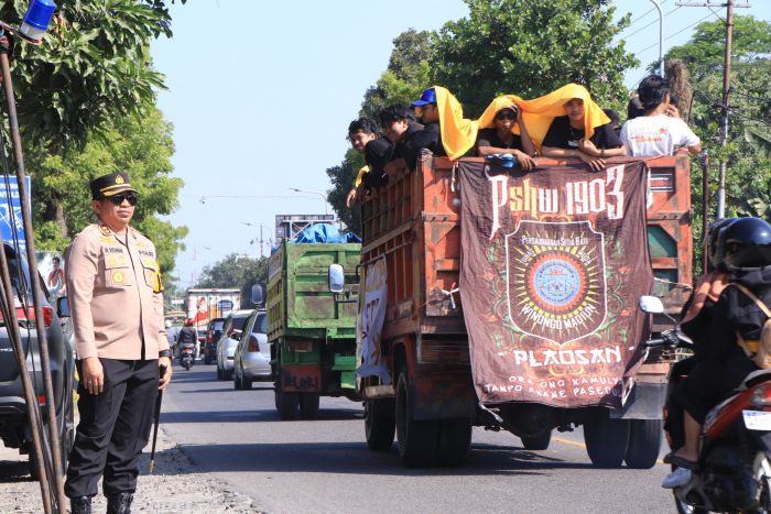 Kapolres Madiun Apresiasi Personil Pengaman Suran Agung PSHWTM