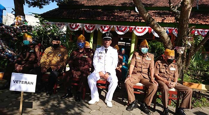 Pemdes Sekarpuro Malang Gelar Upacara Bersama Veteran