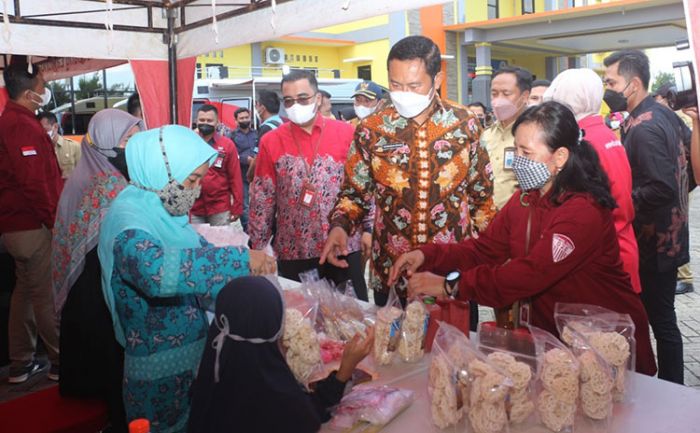 ​Berikan Pelayanan untuk Nelayan, DPMPTSP Jatim Gelar Roadshow ke Pelabuhan Brondong Lamongan