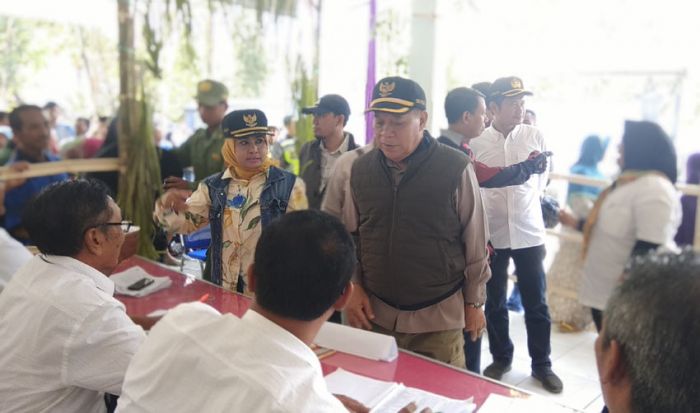 Ritual agar Menang Pilkades, Cakades di Lamongan Sebar Garam dan Datang Dini Hari ke TPS