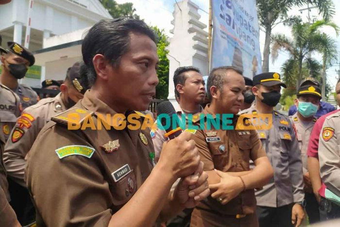 Belum Tetapkan Tersangka soal Kasus Penyelewengan Bansos, Kejari Sampang Dianggap Mati Suri