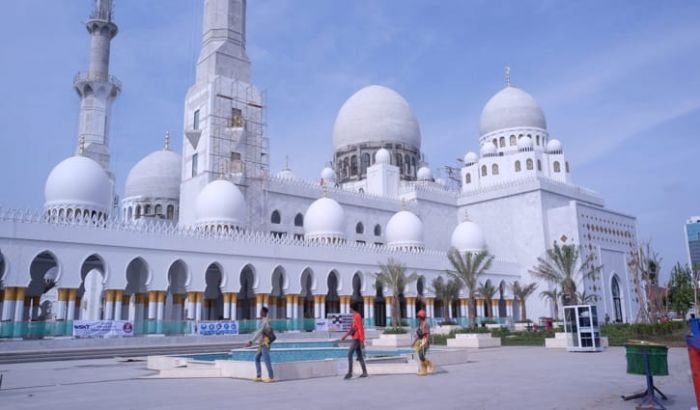 Presiden Joko Widodo dan Presiden MBZ Resmikan Masjid Raya Sheikh Zayed Solo