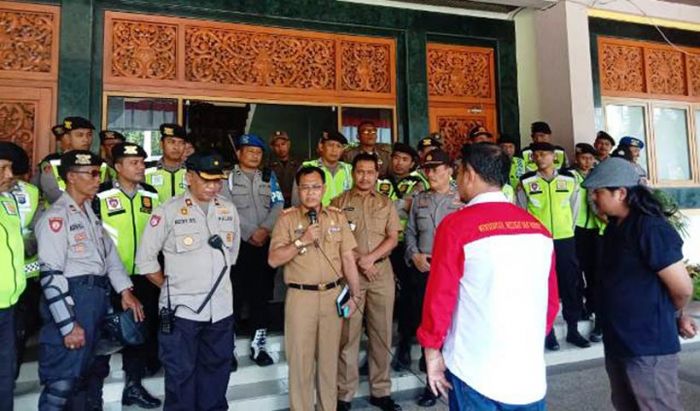 Hari Anti Korupsi, Pemuda Bangkalan Gelar Aksi Demo di Depan Kantor Pemkab, DPRD, dan Kejari