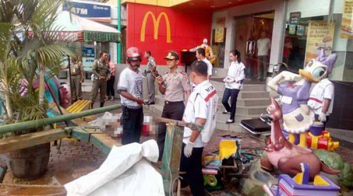 Gondola di Malang Jatuh dari Lantai 4, 3 Pekerja Tewas