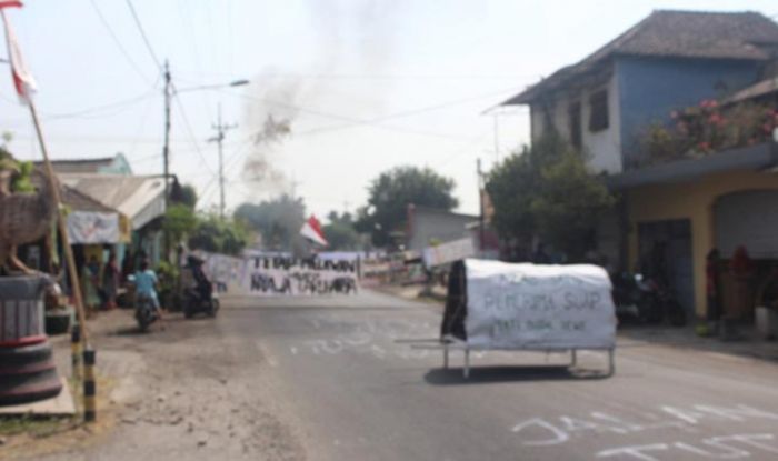 Soal Bau Limbah di Desa Baujeng, Perusahaan Janji Penuhi Tuntutan Warga