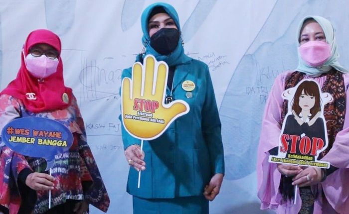 DP3AKB Bersama Ketua PKK Jember Sosialisasi Cegah Pernikahan Dini