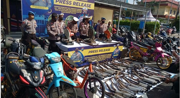 Razia Balap Liar, Polres Pasuruan Amankan Ratusan Sepeda Motor Modifikasi