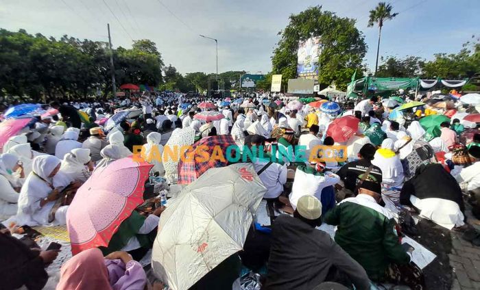 Jemaah Resepsi Satu Abad NU Banjiri Kawasan Gelora Delta Sidoarjo