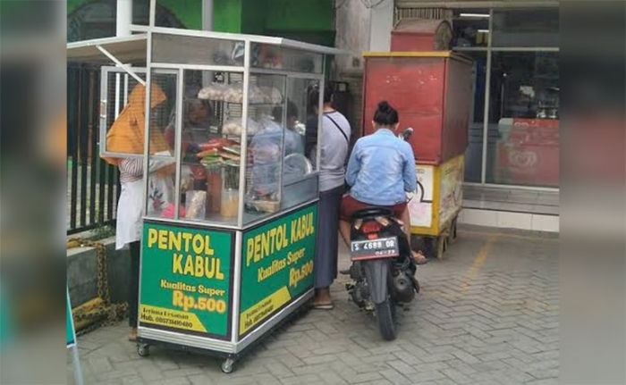 Awalnya Pegawai, Kini Muklis Sukses Kembangkan Pentol Kabul Hingga Punya Banyak Karyawan