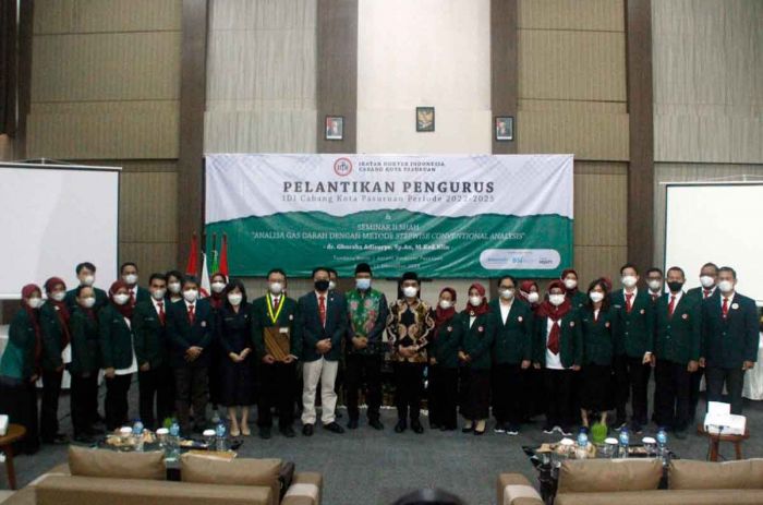 Begini Pesan Gus Ipul saat Hadiri Pelantikan Pengurus IDI Kota Pasuruan Periode 2022-2025