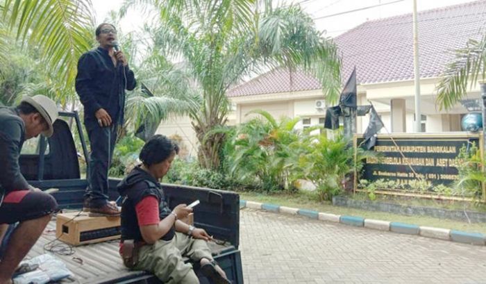 Kabid Gadaikan Mobil Dinas, RAR Bangkalan Minta Kepala BPKAD Dicopot