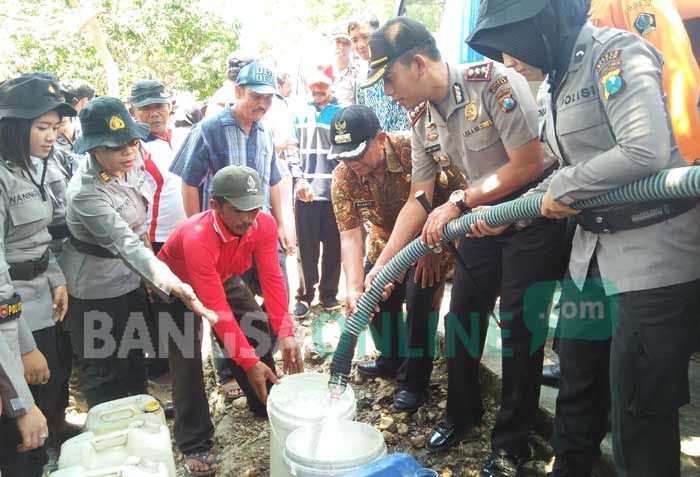 Kekeringan Landa 16 Desa di Kabupaten Blitar, BPBD Dropping Air Bersih