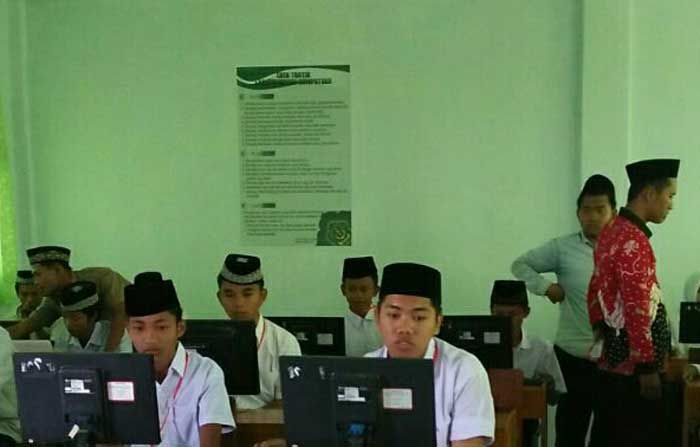 Hari Pertama Pelaksanaan UNBK SMP/MTs di Pamekasan, Server Sempat Error