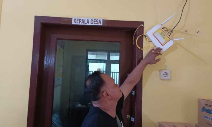 Bertahun-tahun Hidup Tanpa Jaringan Internet, Warga Diponggo Bawean Terisolir dari Dunia Luar