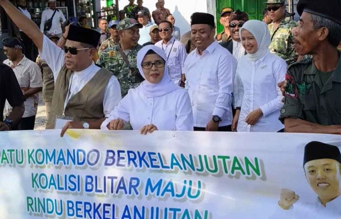 Gandeng Anak Muda, Rini Syarifah Daftar ke KPU Kabupaten Blitar