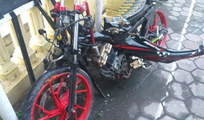 Ngebut Pakai Motor Protolan, Pemuda Tewas Tabrak Pohon Asem di Sukodono Sidoarjo