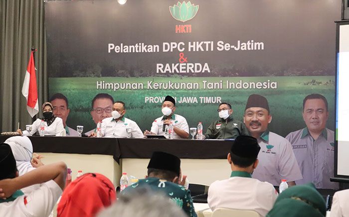 Hadiri Pelantikan dan Rakerda HKTI Jatim, Bupati Gresik Bilang Begini