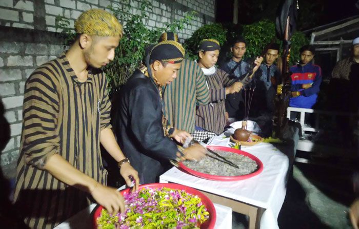 Peringati 1 Suro, Paguyuban Murti Tomo Lamongan Gelar Jamasan Pusaka