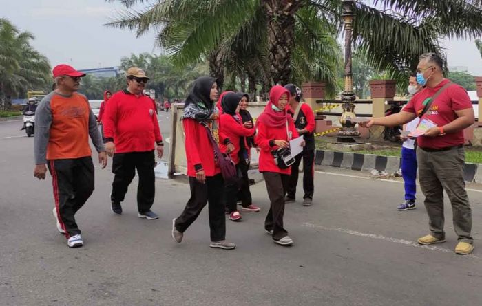 Peringatan Hari Pohon Sedunia, ARPL Kediri Bagikan Brosur Anti-Menebang Pohon di Sumber Air