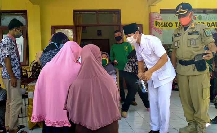 Pulihkan Perekonomian, Pemkab Trenggalek Berikan Bantuan Modal Rp 400 Ribu Bagi Pelaku Usaha Mikro