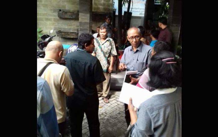 Digusur, PKL Bundaran GKB Geruduk DPRD