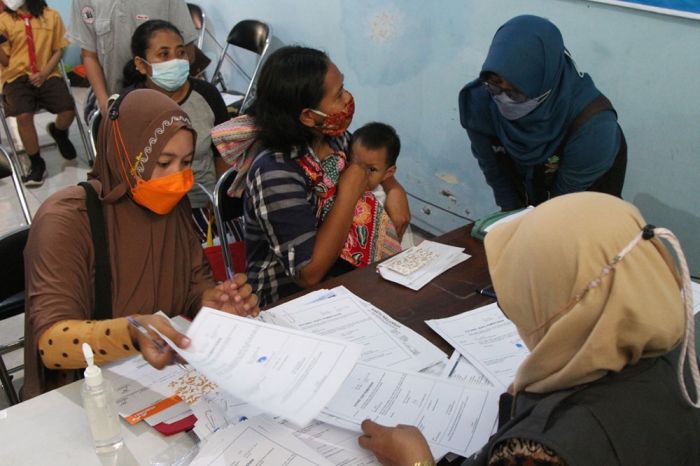 Ratusan Anak Yatim Piatu Korban Covd-19 di Kota Kediri Terima Bansos dari Kemensos